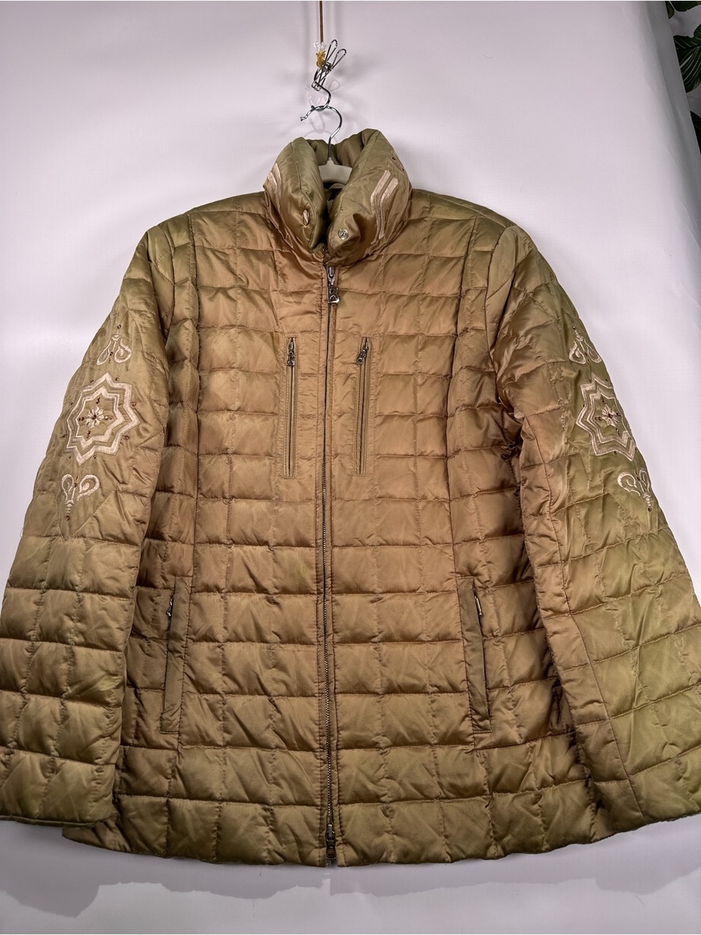 Bogner Goan Thylmann Embroidered Goose Down Puffer Jacket Gold Size 10 - Picture 2 of 16